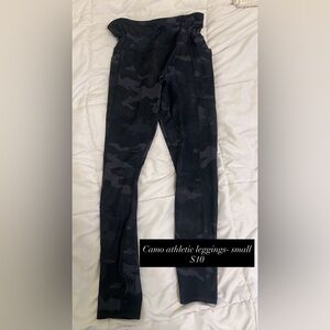 Camo Athletic Leggings - Small